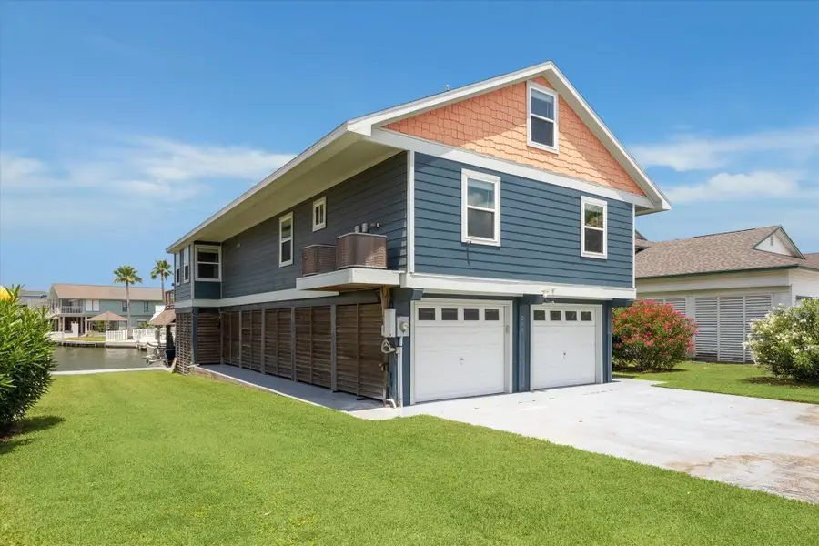 219 Bora Bora Dr, Galveston, TX 77554 - Image #3