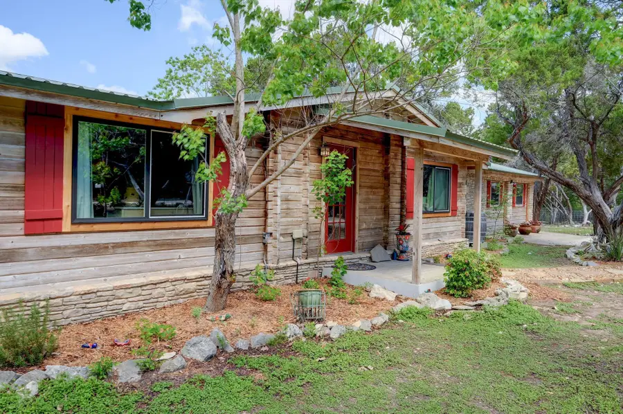 900 Box Canyon Rd, Wimberley, TX 78676 - #2