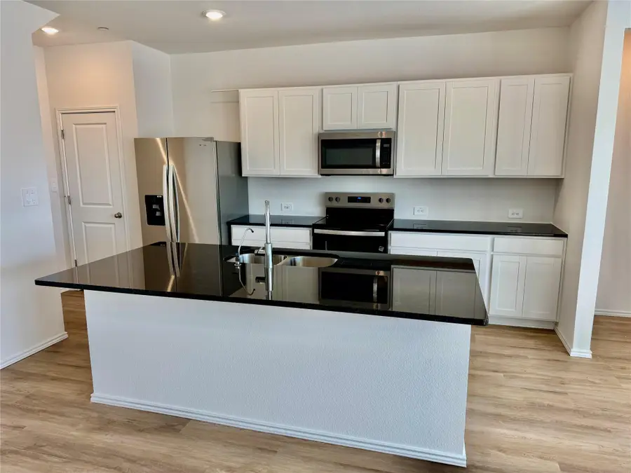 164 Cinnabar Ln #2, Kyle, TX 78640 - Image #2