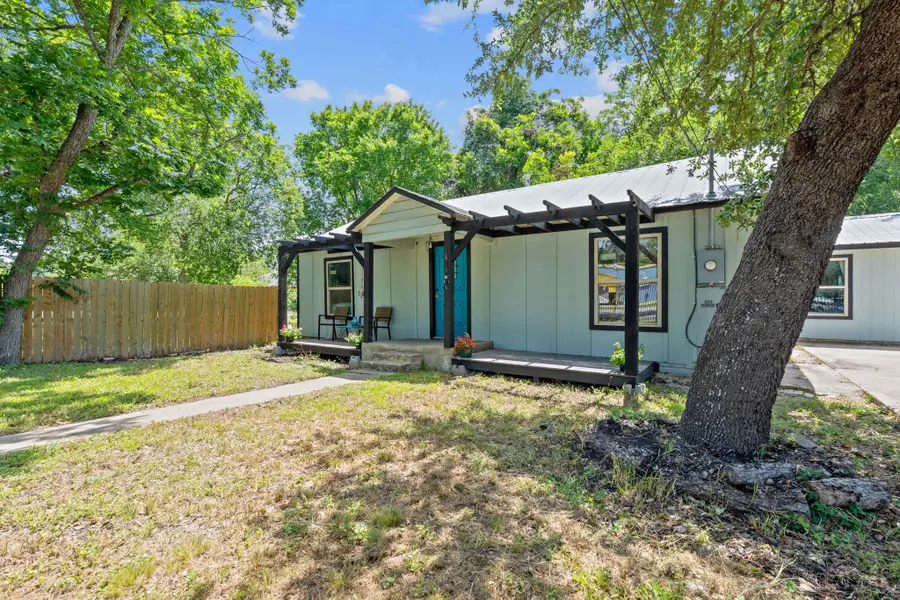 1013 N Colorado St, Lockhart, TX 78644 - Image #3