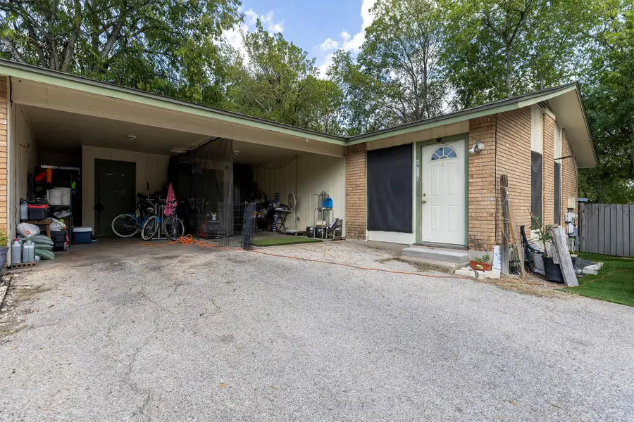 6911 Cooper Ln, Austin, TX 78745 - Image #2
