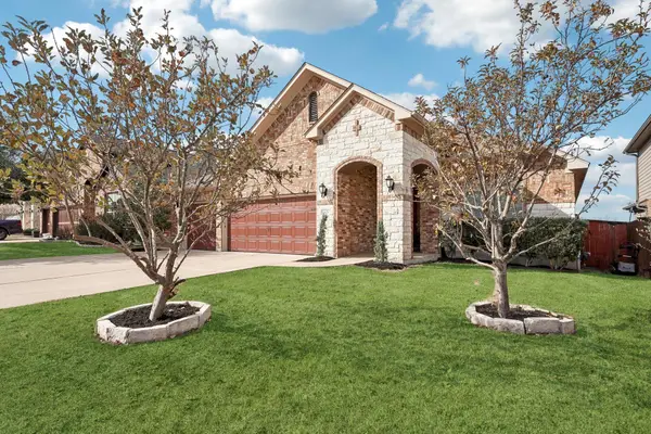2421 Shumard Bluff Dr, Leander, TX 78641