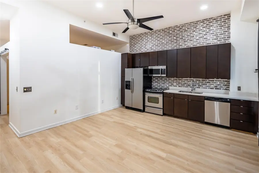 507 Sabine St #404, Austin, TX 78701 - #3