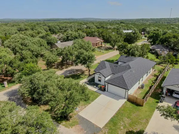 54 Persimmon Dr Dr, Wimberley, TX 78676