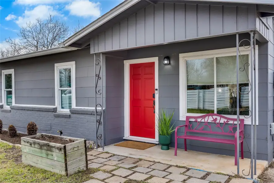 1724 Hillcrest Ln, Austin, TX 78721 - #2