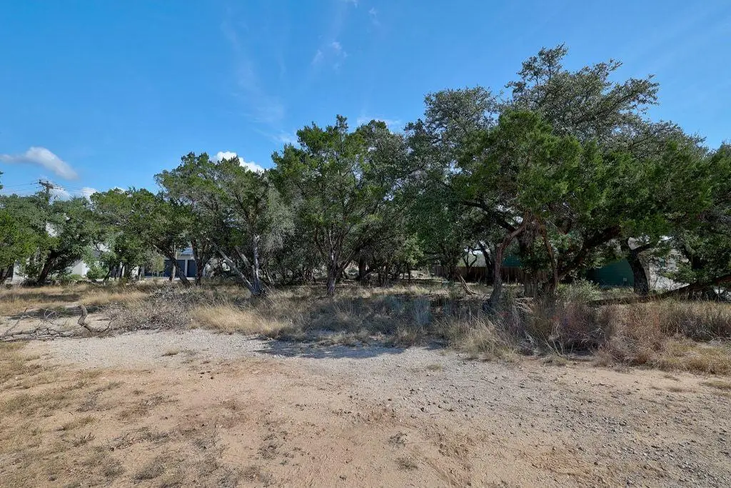 406 Summit Ridge Dr N, Lago Vista, TX 78645 - Image #1