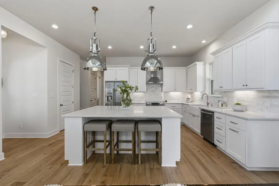 501 Alva Dr, Briarcliff, TX 78669 - #3