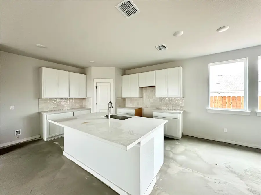 231 Bellie Ln, Kyle, TX 78640 - Image #2