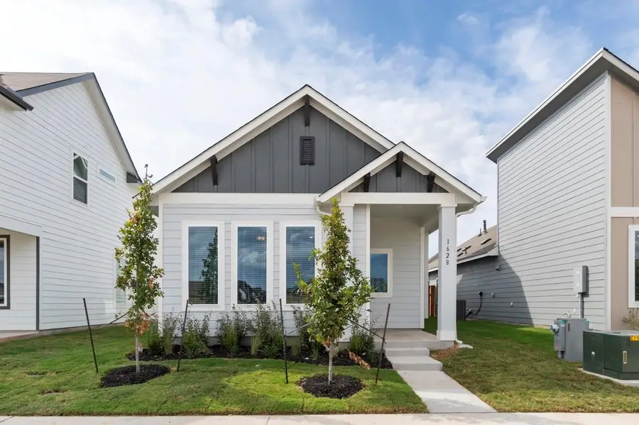 1628 Esplanade Pkwy, San Marcos, TX 78666 - Image #2