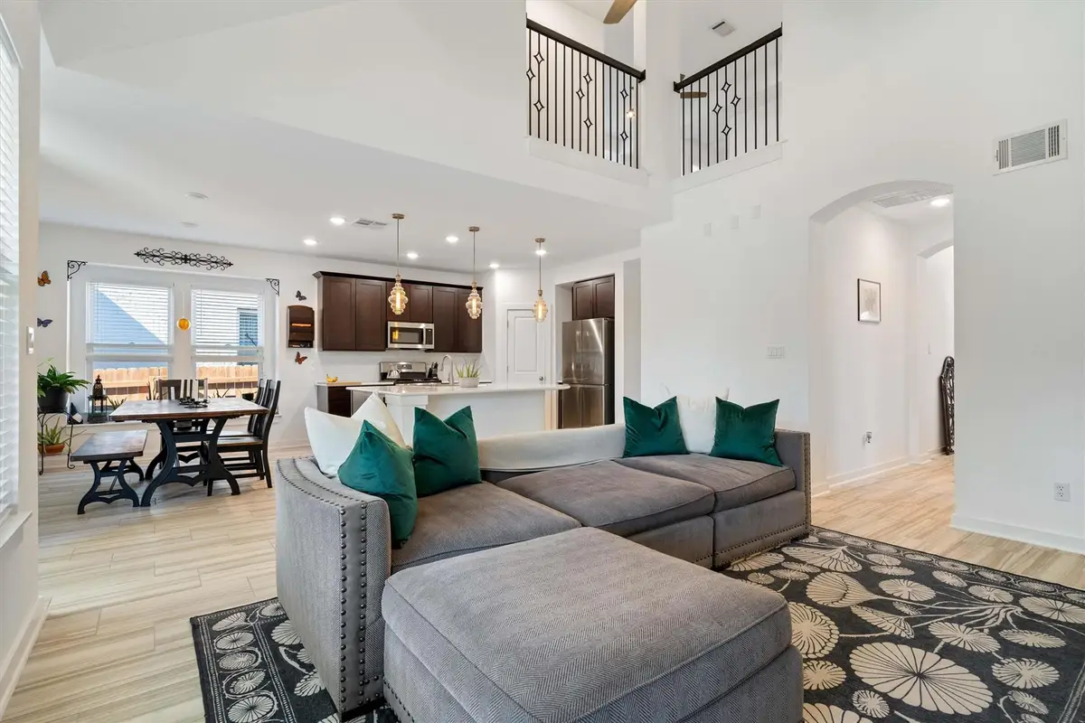 8008 Prairie Rye Dr, Lago Vista, TX 78645 - #1