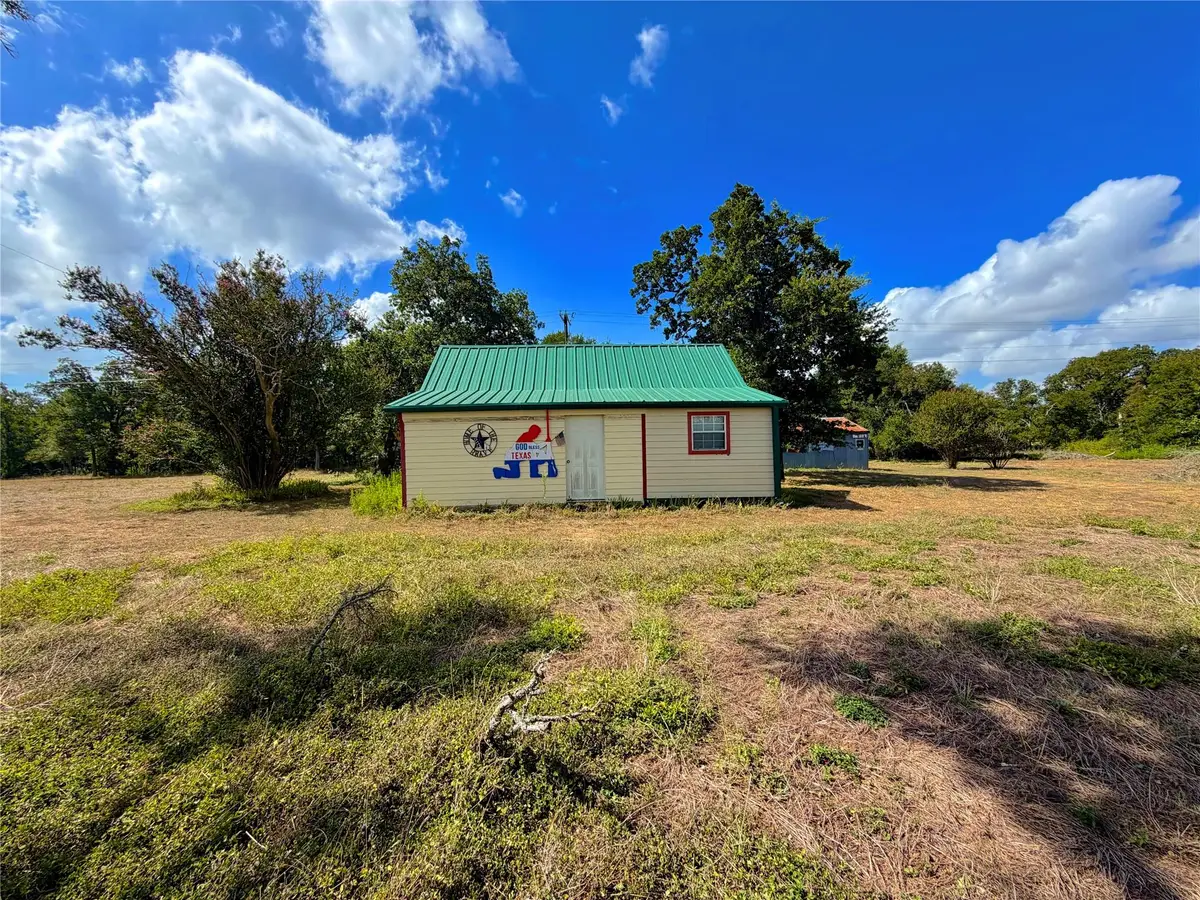 8947 S Fm 1915, Buckholts, TX 76518 - #1
