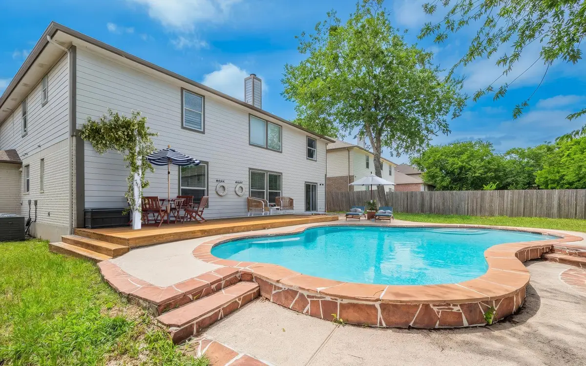 208 Settlers Valley Dr, Pflugerville, TX 78660 - Image #1