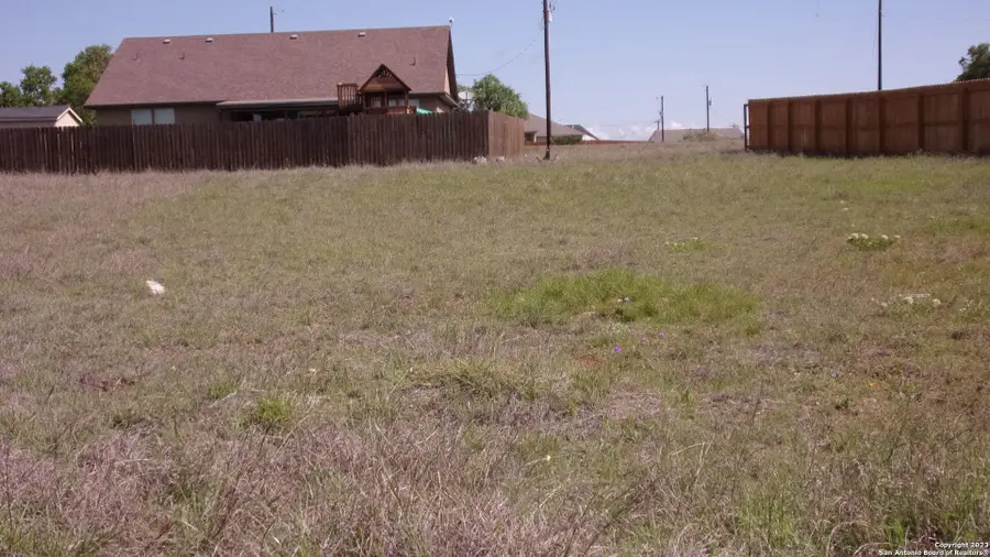 112 Hiram Cook Dr, Blanco, TX 78606 - Image #2