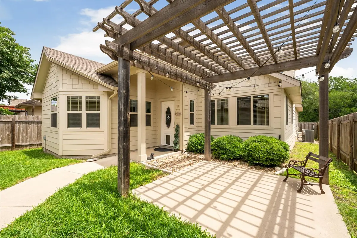 702 Silo St, San Marcos, TX 78666 - #1