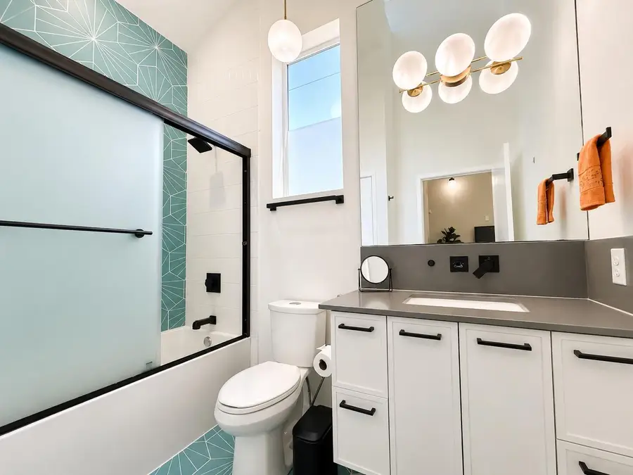 913 Duncan Ln #201, Austin, TX 78705 - #3