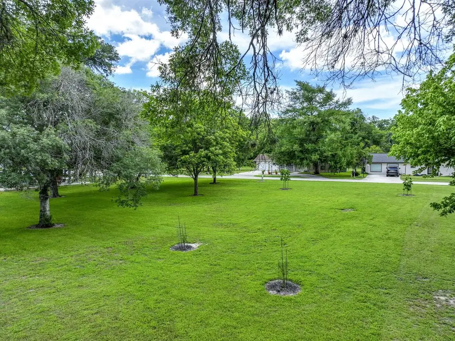 112 Lake Forrest Dr, Seguin, TX 78155 - #3