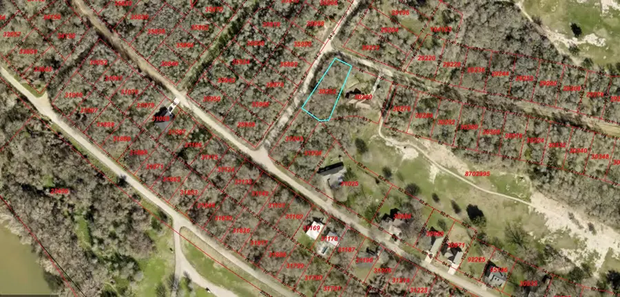 147 Waikiki Dr, Bastrop, TX 78602 - Image #3