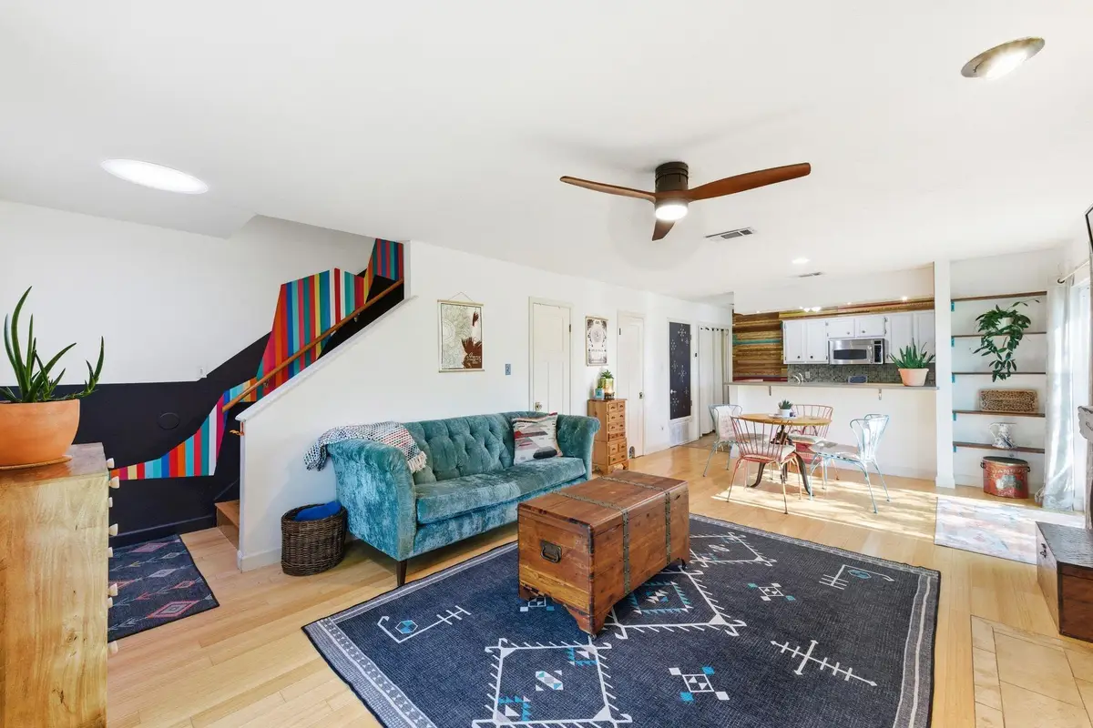 6814 Old Quarry Ln, Austin, TX 78731 - Image #1