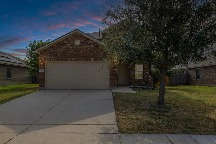110 Carol Dr, Hutto, TX 78634 - Image #2