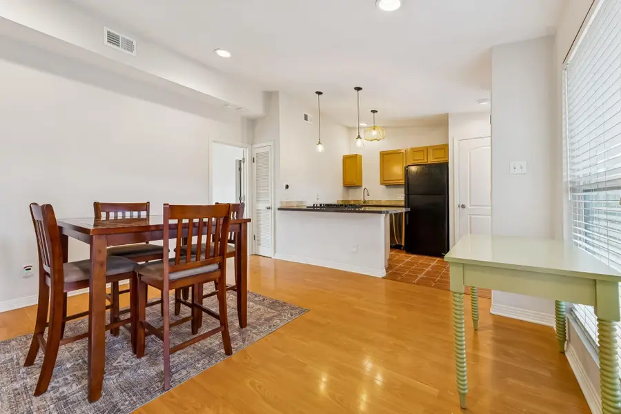 2021 Bluebonnet Ln #210, Austin, TX 78704 - #3