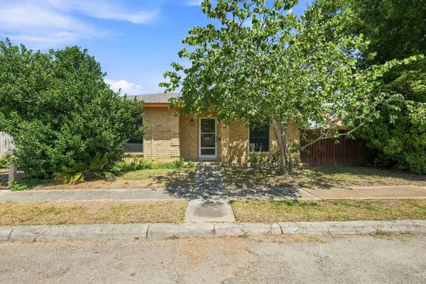 141 Meadowland, Universal City, TX 78148