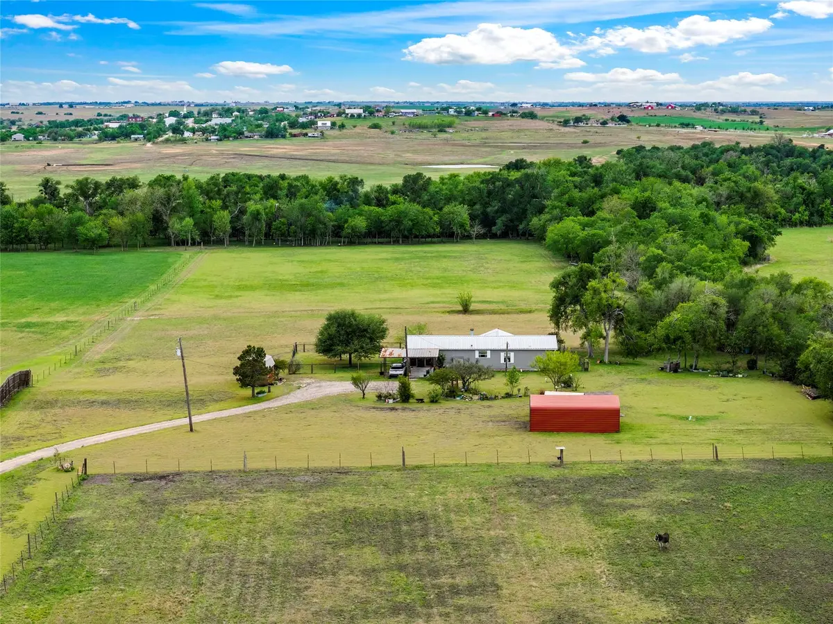 820 County Road 454, Taylor, TX 78615 - #1