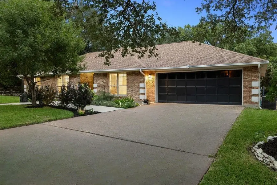 1709 Crested Butte Dr, Austin, TX 78746 - Image #3