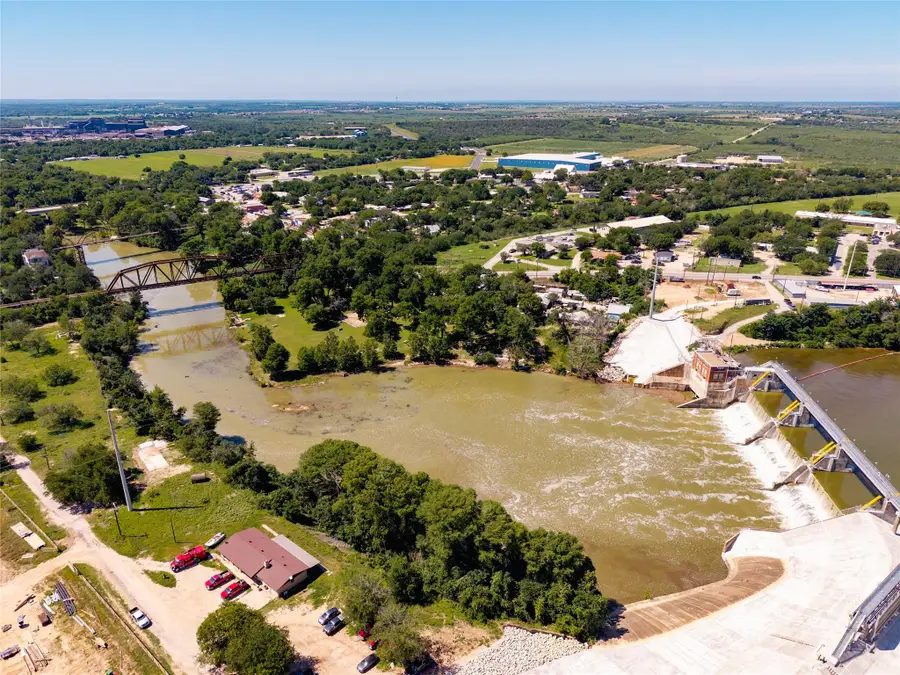 9035 Fm 725, McQueeney, TX 78123 - #2