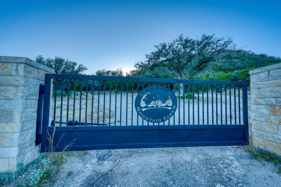 32901 Texas Hwy 55, Uvalde, TX 78801 - Image #2