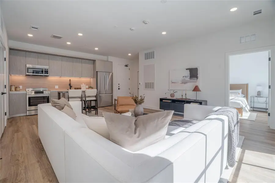 4315 S Congress Ave #205, Austin, TX 78745 - #3