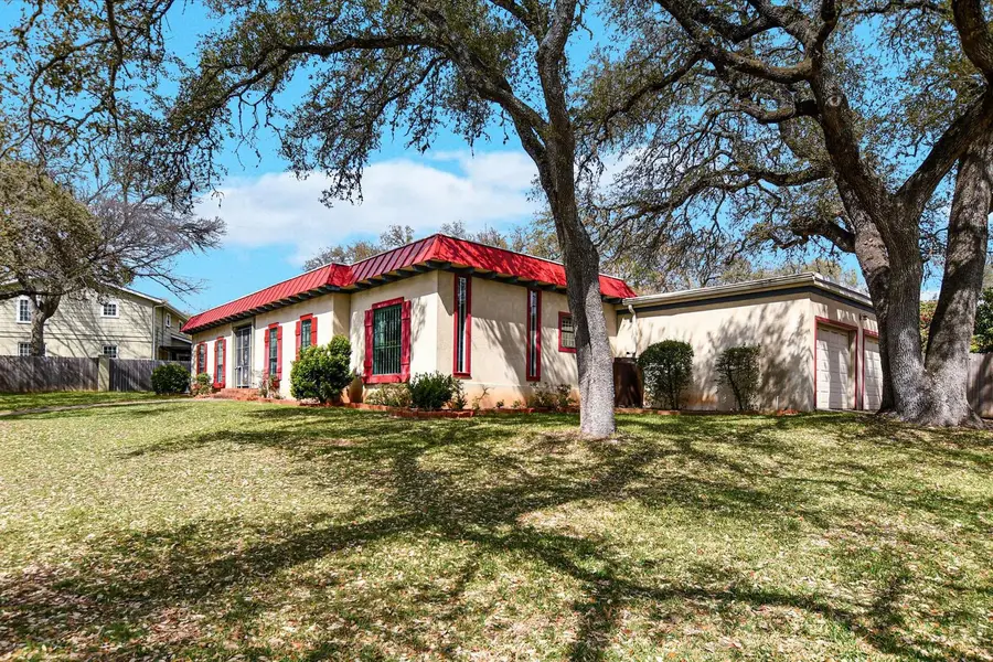 7601 Rustling Rd, Austin, TX 78731 - #3