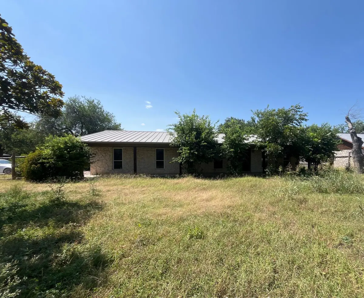 11802 Sleepy Hollow Rd, Manchaca, TX 78652 - #1