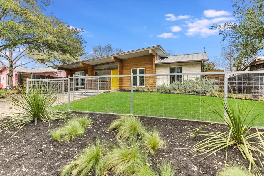 1708 Fair Oaks Dr, Austin, TX 78745 - Image #2