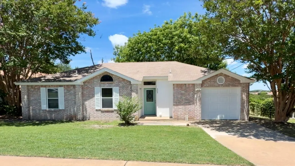 505 Robertstown Rd, Copperas Cove, TX 76522 - #1