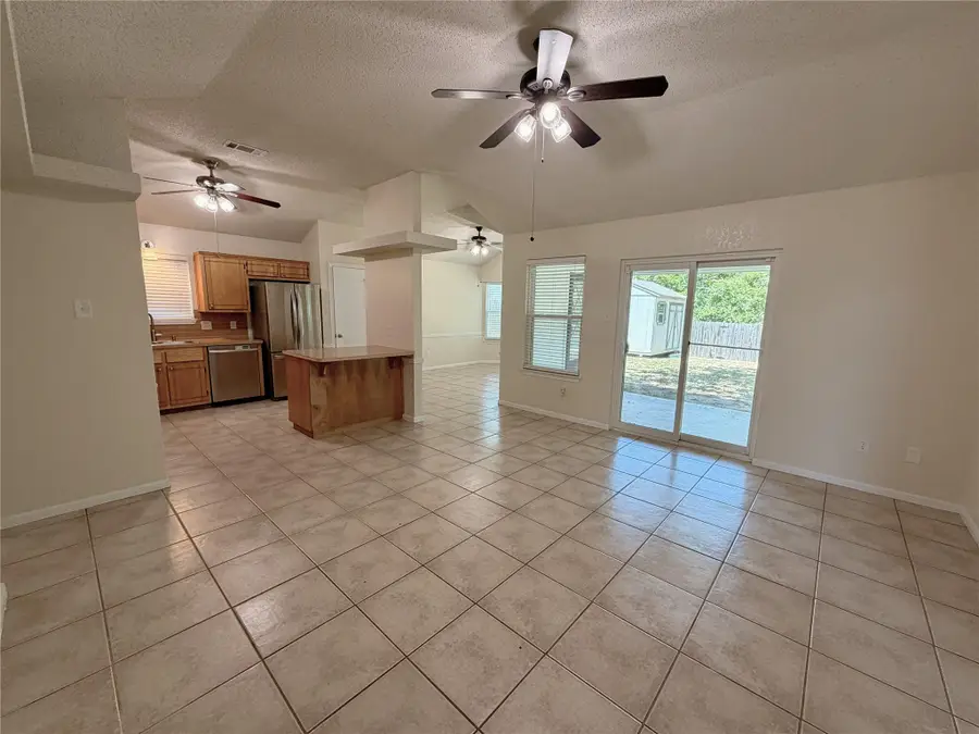 505 Robertstown Rd, Copperas Cove, TX 76522 - #2