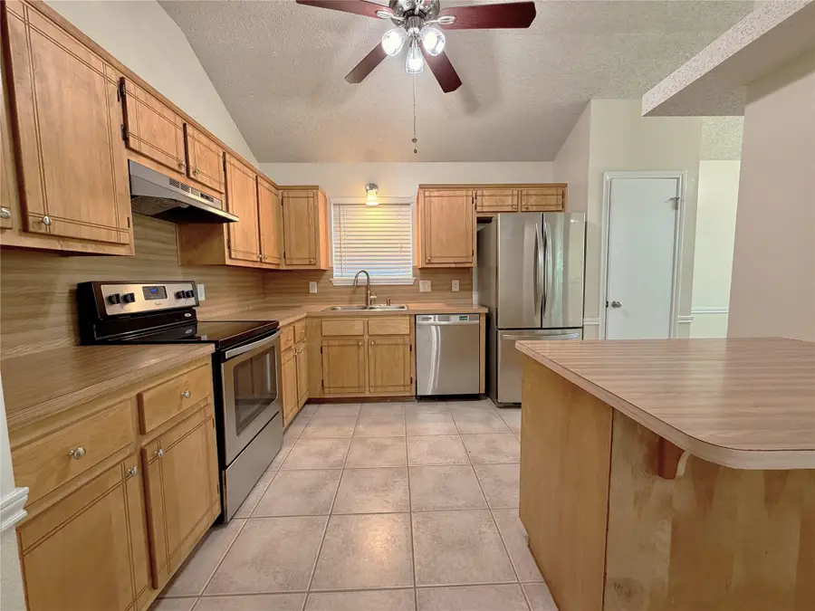 505 Robertstown Rd, Copperas Cove, TX 76522 - #3