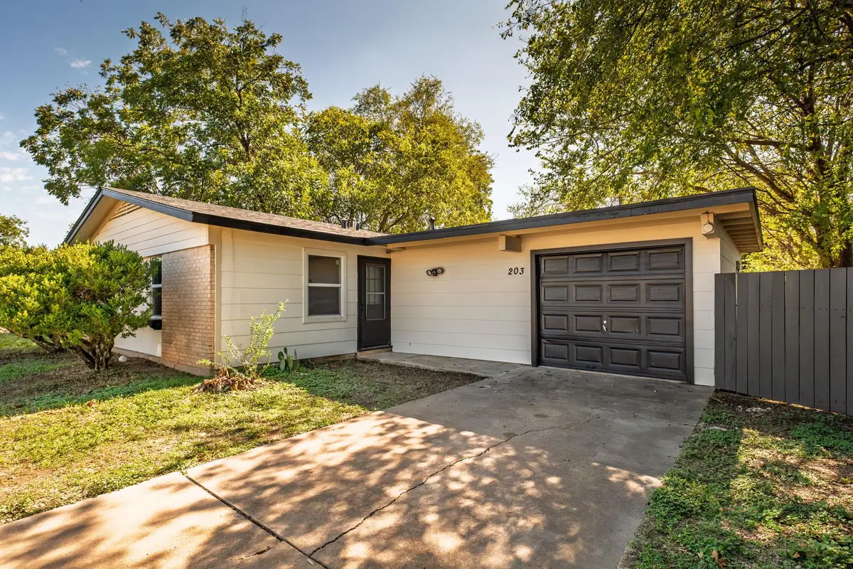 203 Cooper Dr, Austin, TX 78753 - #1