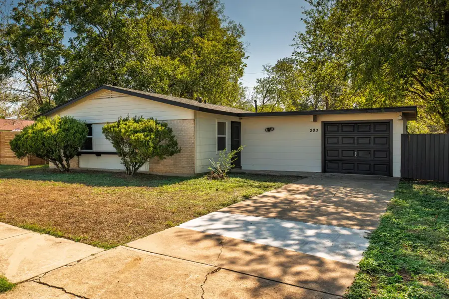 203 Cooper Dr, Austin, TX 78753 - #2