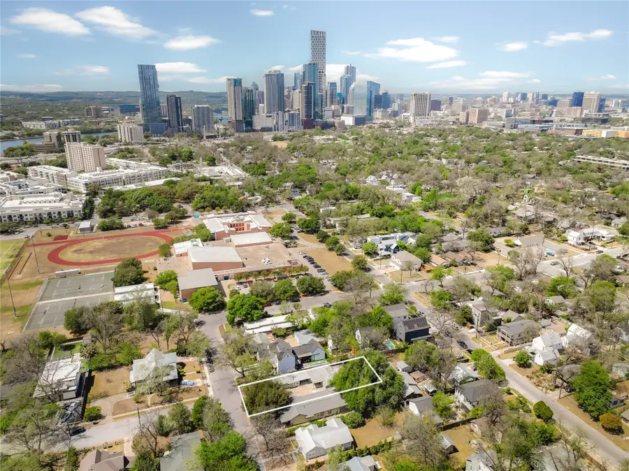 1706 Riverview St, Austin, TX 78702 - #2