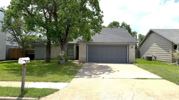1307 Wroxton Way, Round Rock, TX 78664