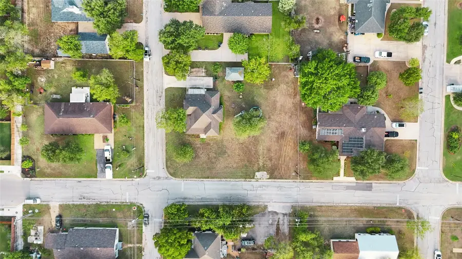 202 Willow St, Pflugerville, TX 78660 - #2