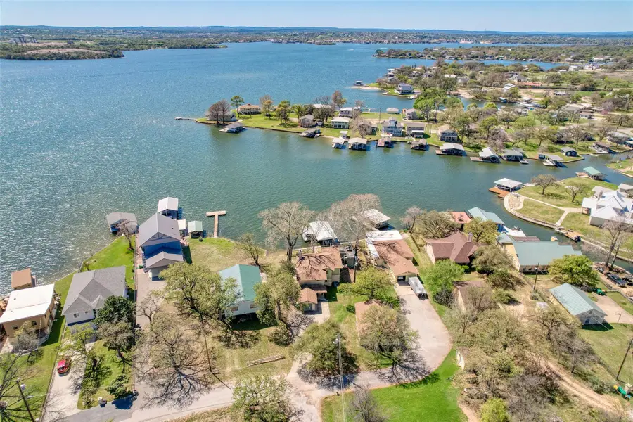 600 Deep Cove Dr, Granite Shoals, TX 78654 - #2