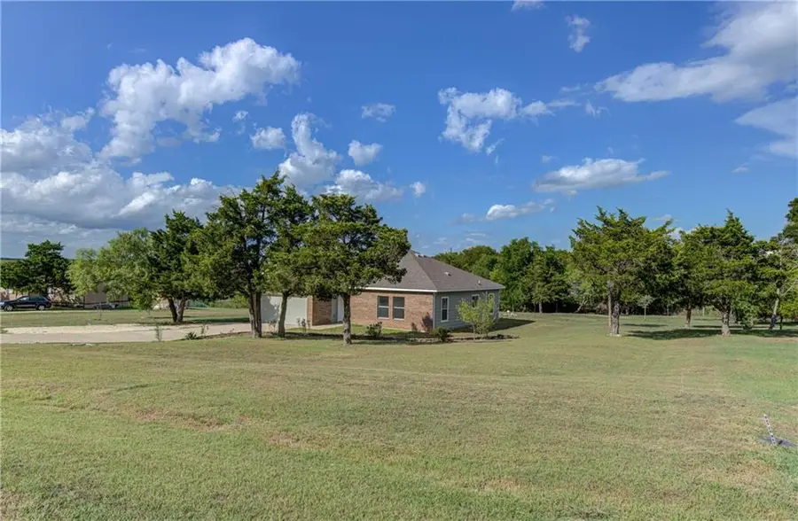 135 Valle Verde Dr, Del Valle, TX 78617 - #2