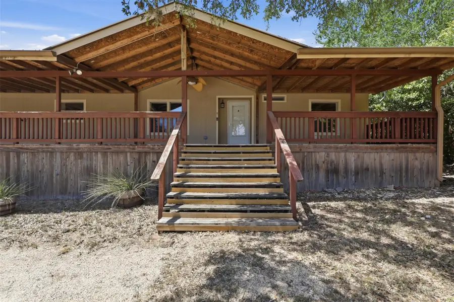 833 Nelson Dr, Canyon Lake, TX 78133 - #2