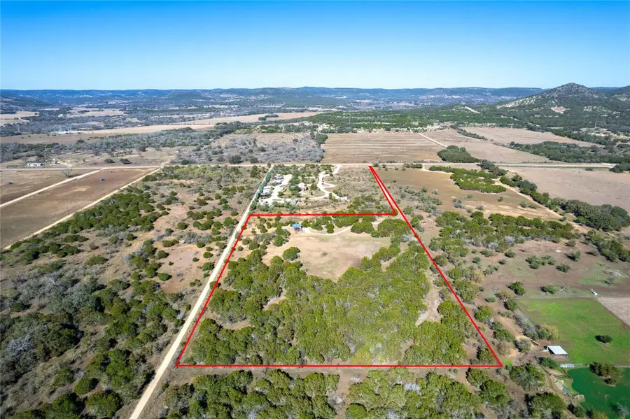 10935 470, Bandera, TX 78883 - Image #3