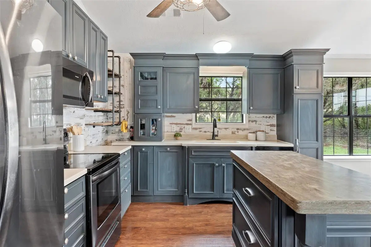 250 Kothmann Rd, Dripping Springs, TX 78620 - Image #1