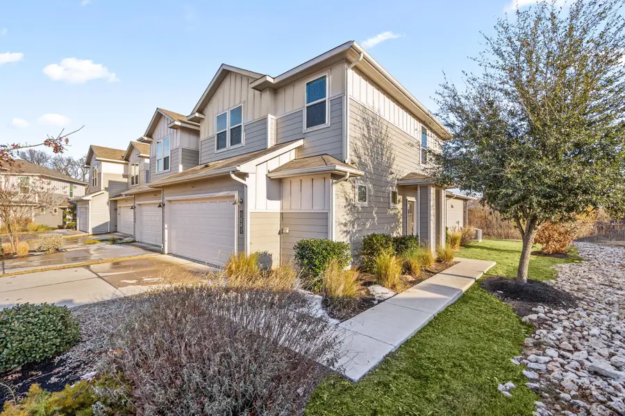 1501 Roseburg Dr, Austin, TX 78754 - #3