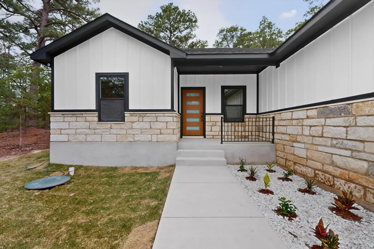 190 Molokini Dr, Bastrop, TX 78602 - #1