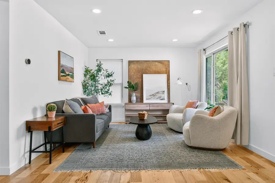 3005 Birdwood Cir, Austin, TX 78704 - #3