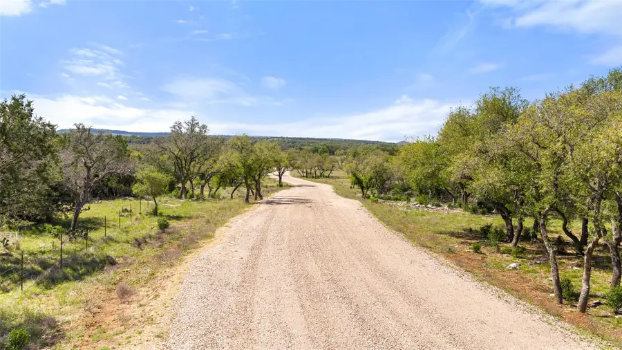 365 Gipson Rd, Johnson City, TX 78636 - #2